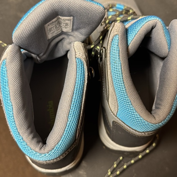 Columbia boots - Picture 7 of 8